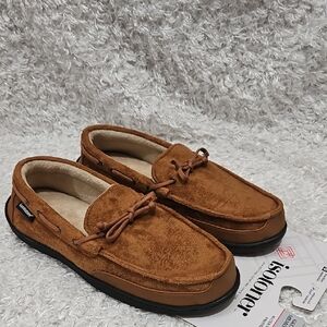 NWT Men's Isotoner Indoor Outdoor Memory Foam Slippers Shoes